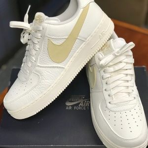 Sold New Nike Air Force 1.